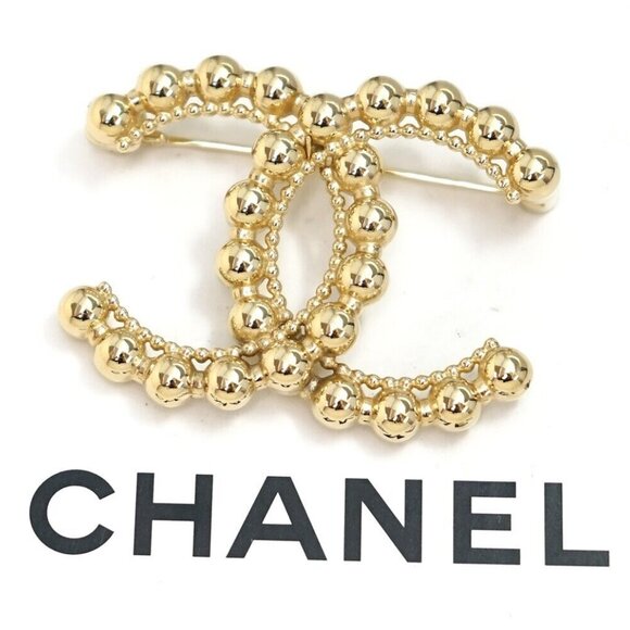 CHANEL CC Logos Vintage Brooch Gold Tone L22C Pin Auth w/Box n1149 - Picture 13 of 15